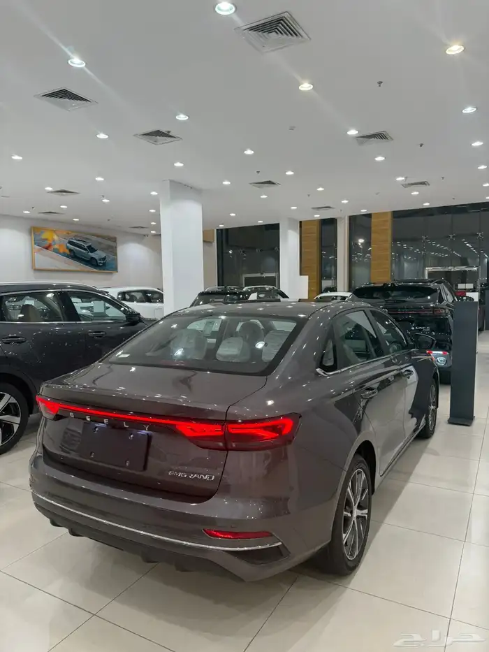 جيلي امجراند فل كامل 2025 (( بسعر خاص )) 5