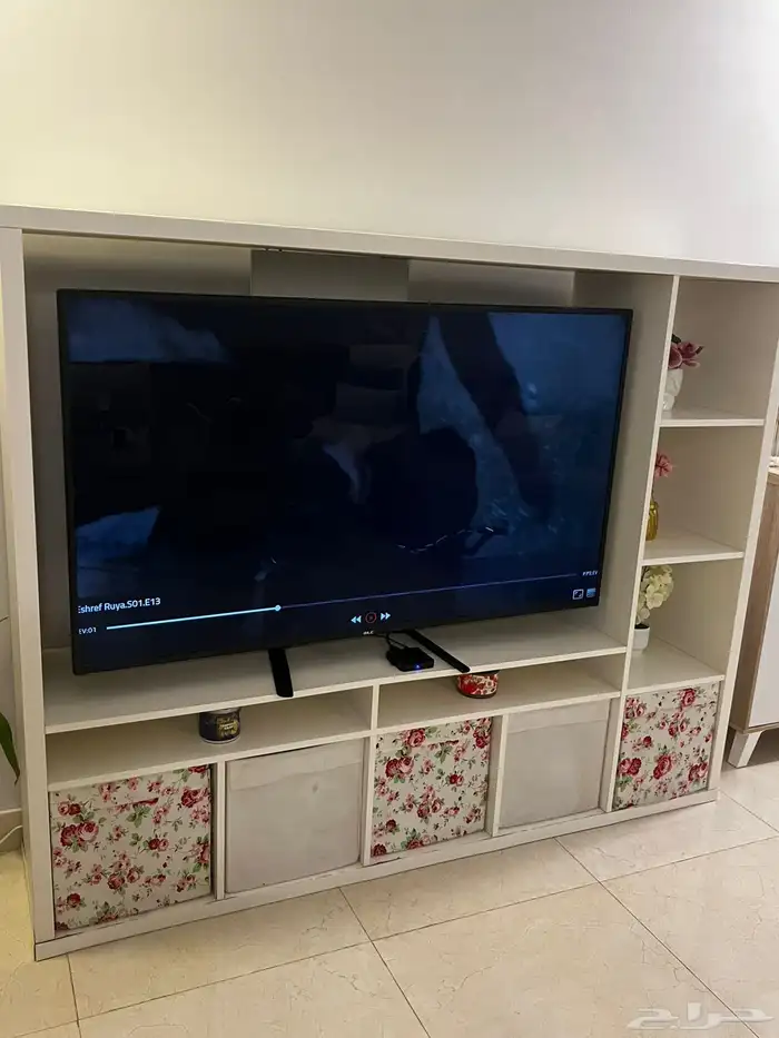 طاوله للبيع بسعر بسيط 0