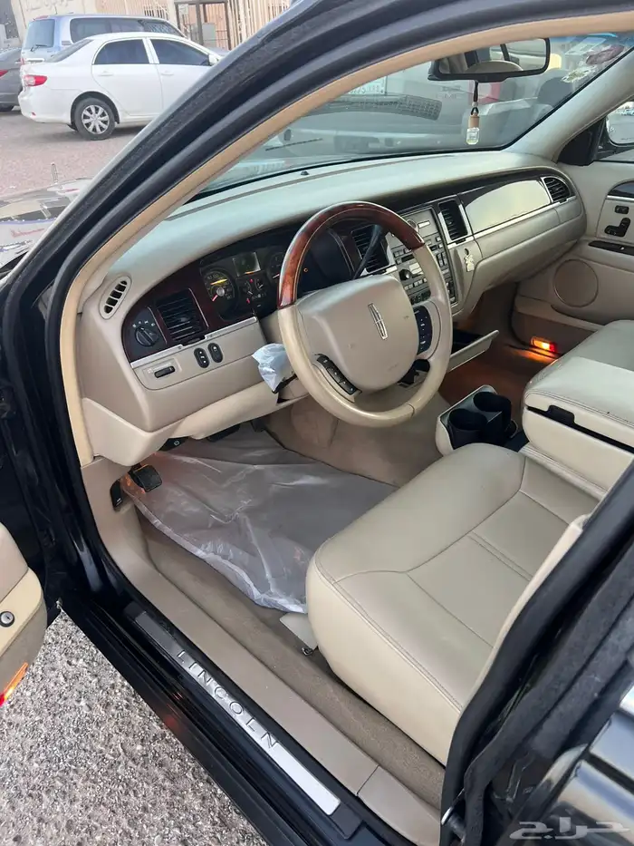 لنكولن تاون كار لنكن 2010 ممشى 260 الف مفحوص مجدد 41