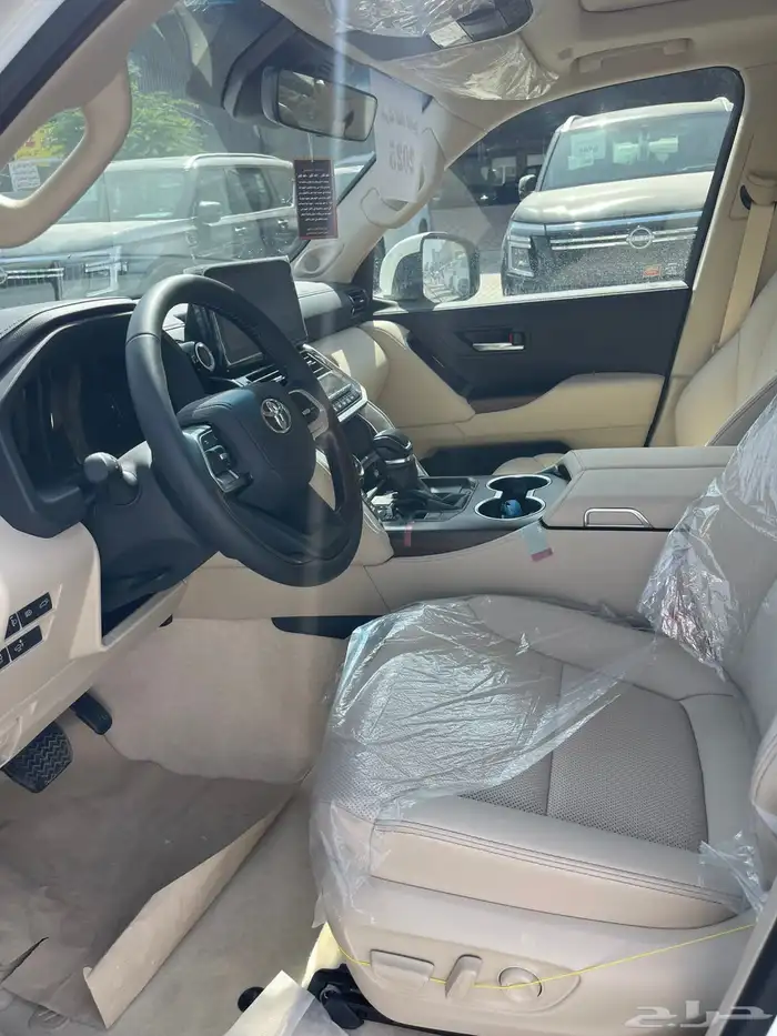 لاندكروزر 2025 GXRL5S خليجي 8