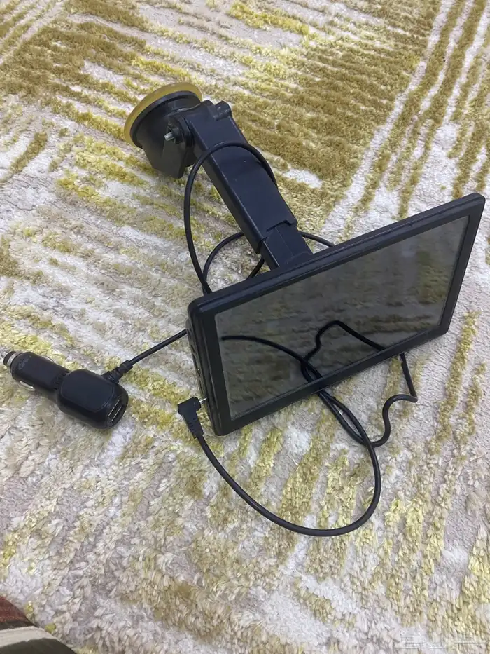 شاشة ام بي ثري للبيع 0