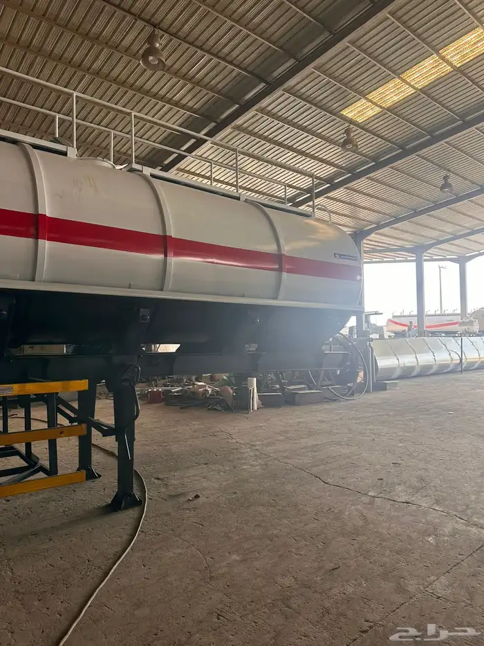 ناقله سيارات دورين بمحورين لعاب 10