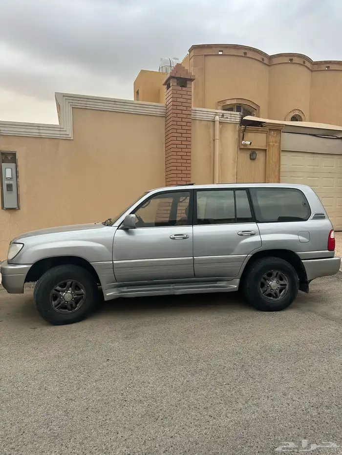 جيب لكزس 2001 0