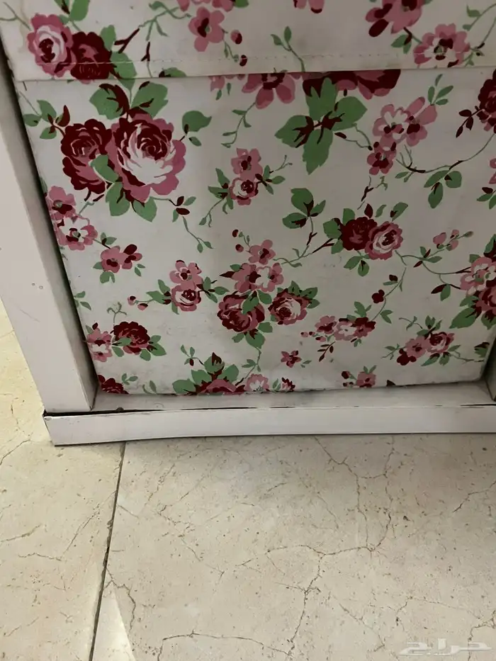 طاوله للبيع بسعر بسيط 6