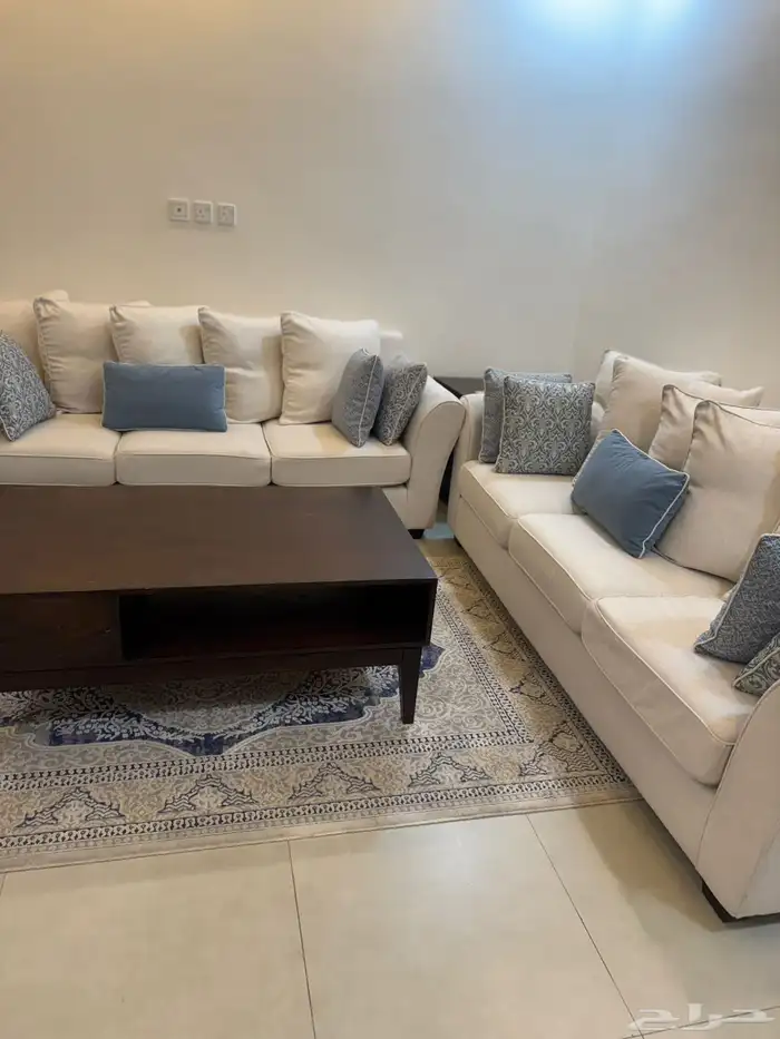 كنب شبه جديد للبيع من قصر السرايا 3