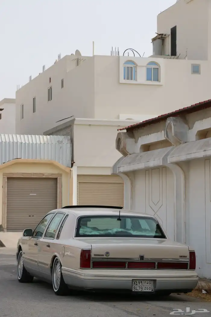 لنكن تاون كار 1995 7