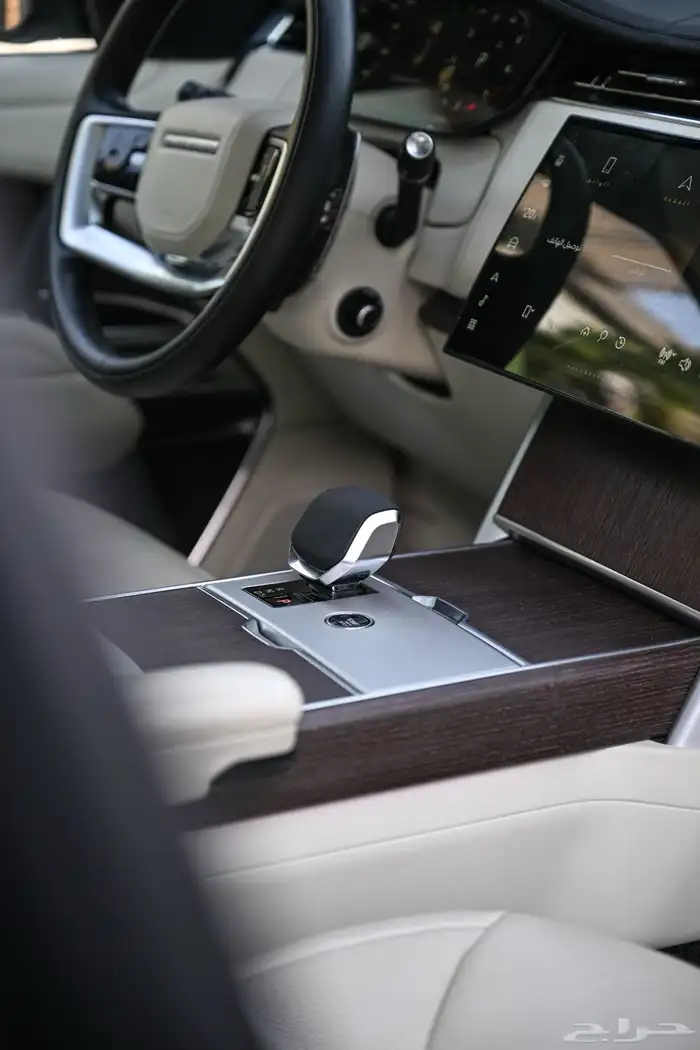 ايجار رنج روفر في الرياض 4