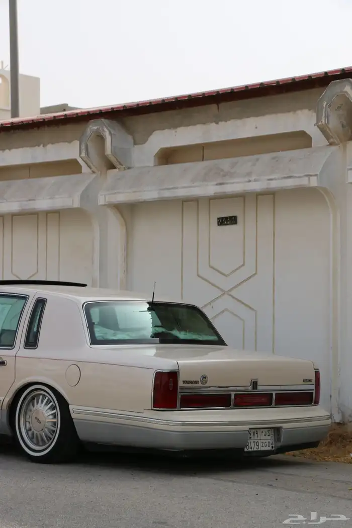 لنكن تاون كار 1995 10