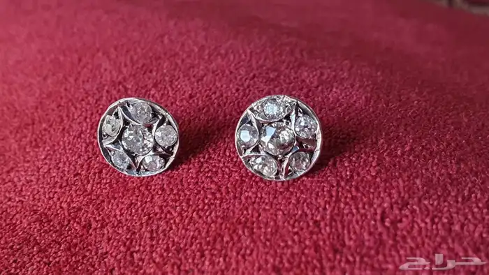 للبيع حلق ماس عتيق من الذهب الأبيض   اجعل أناقتك تتألق 6