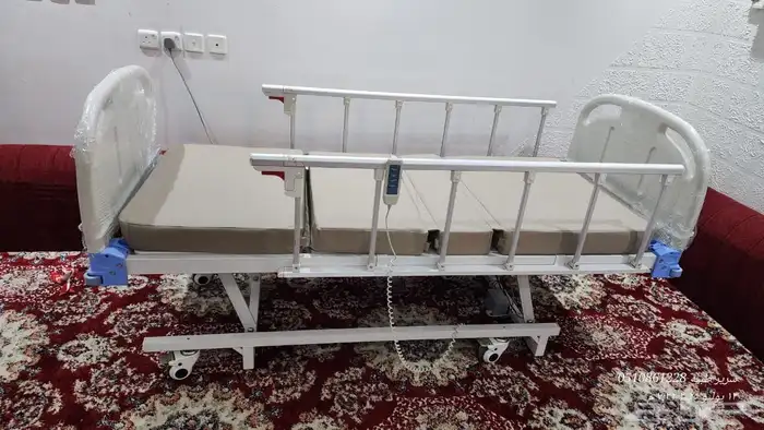 سرير طبي كهربائي مع مرتبه طبيه 0