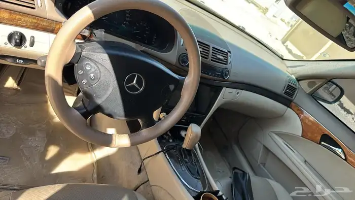 مرسيدس E200 2006 6
