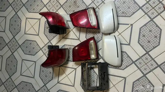 للبيع قطع جيب لاندكروزر 1