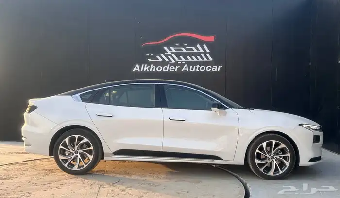 فورد تورس 2026 تيتانيوم لدى شركة عبدالمجيد الخضر 3