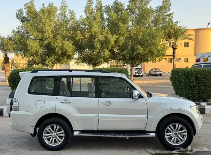 ميتسوبيشي باجيرو 2014 فل كامل 6