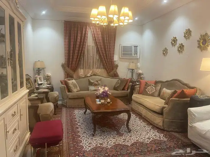 كنب نظيف جدا من المطلق 0