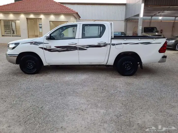 تويوتا هايلوكس 2021 ديزل 3