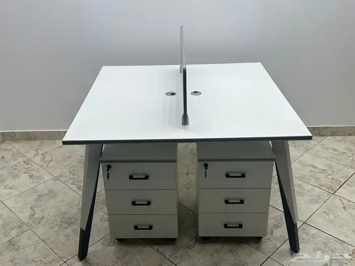 أثاث مكتبي ومدرسي جديد وتفضل حسب 20