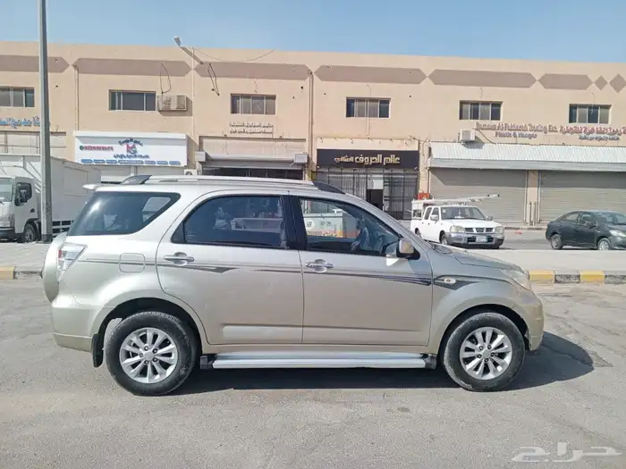 تريوس ديهاتسو للبيع نضيف 2011 7