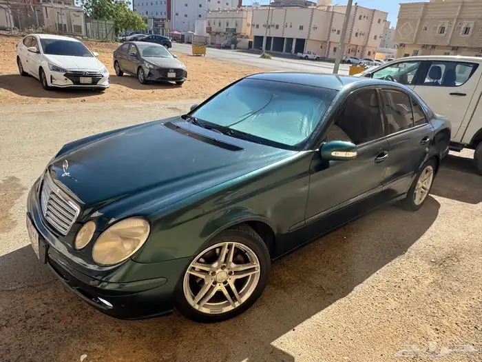 مرسيدس E200 2006 9