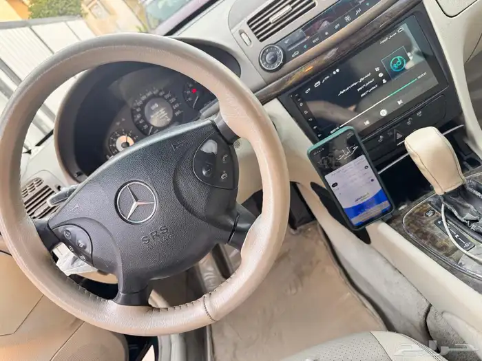 مرسيدس E200 2006 12