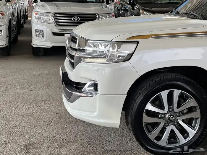 لاندكروزر نصيف سعودي 2016 VX.R 3