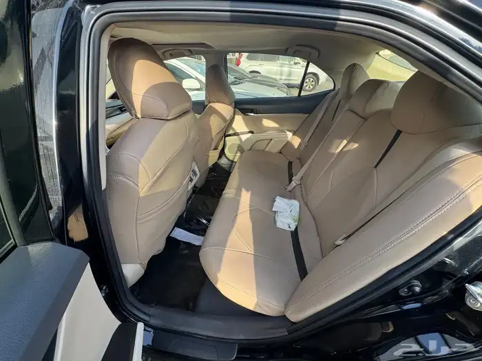 كامري جي ال اي هايبرد 2023 7