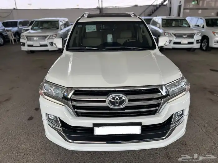 لاندكروزر نصيف سعودي 2016 VX.R 4