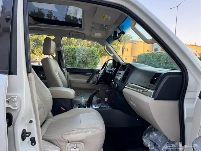 ميتسوبيشي باجيرو 2014 فل كامل 16