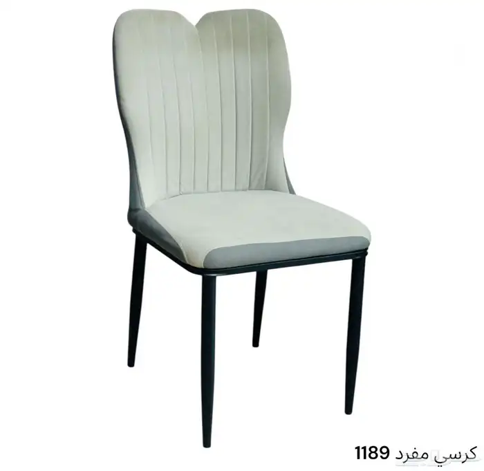 طاولات وكراسي بأشكال جديدة 9