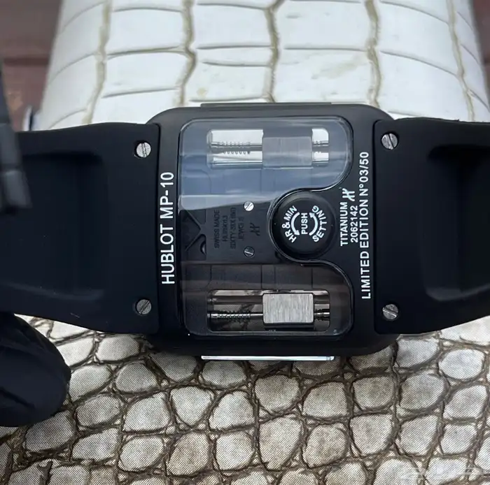 ساعة هوبلت الاصدار الجديد 19