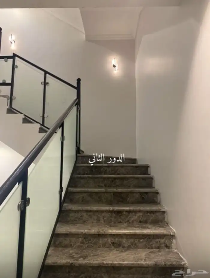 للبيع فيلا مؤثثه بالكامل حي السلام 4