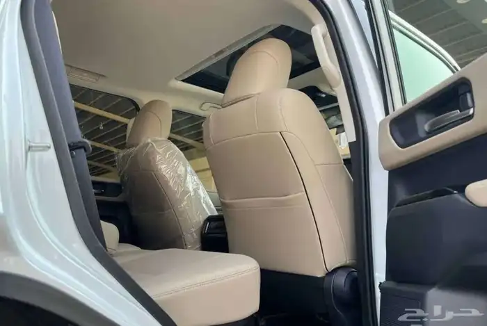 تويوتا برادو 2025 TXL2 ابيض لؤلؤي 1