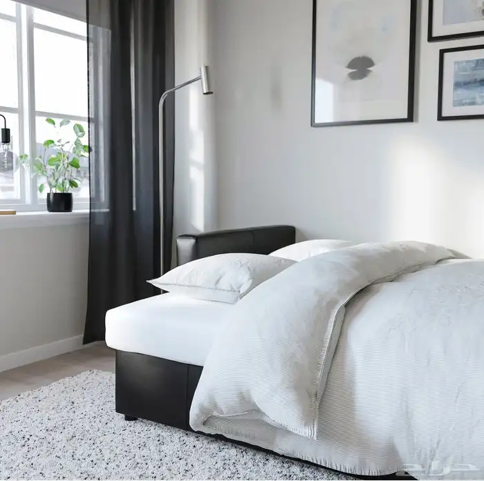 كنب ايكيا جلد اسود 3