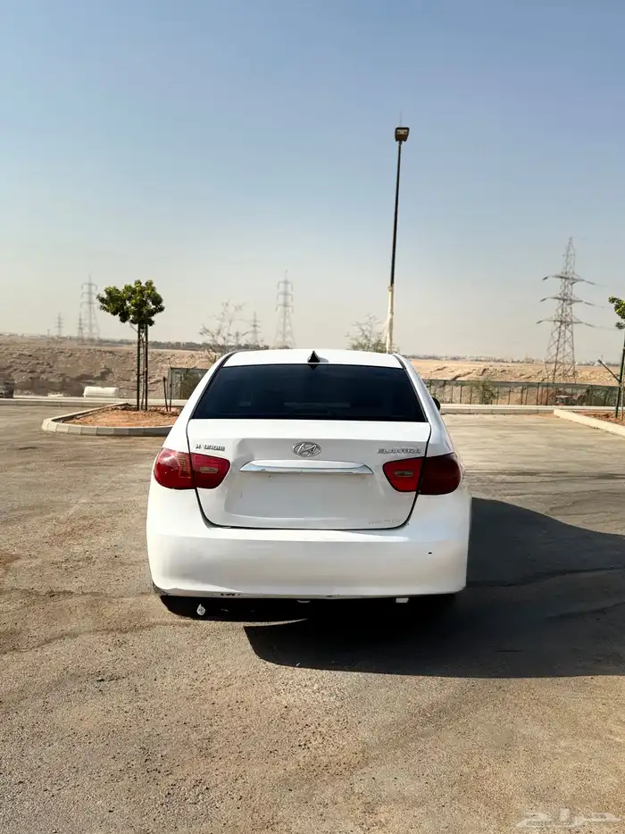 هونداي النترا 2011 Hyundai Elantra 3
