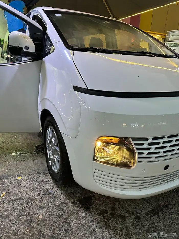 ستاريا2022 بنزين V6 3.5L 8