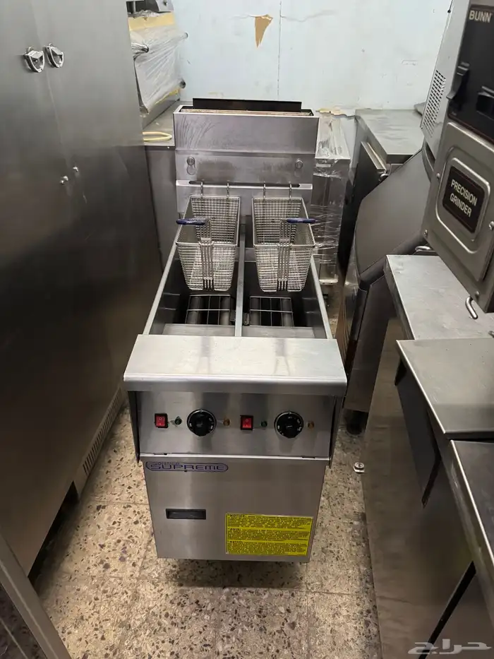 معدات مطعم و مقهى 77