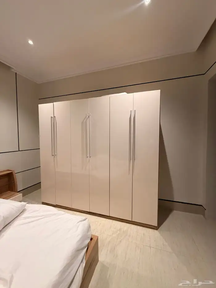 حوض اسماك طاولة كنب غرفة نوم فرشة ارضية 0