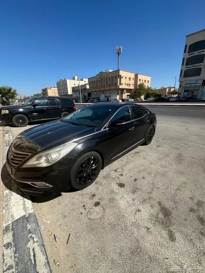 ازيرا فل كامل 2015 للبيع او البدل لون اسود 13