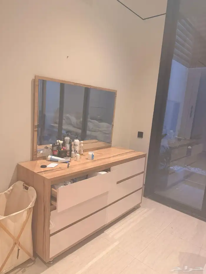 حوض اسماك طاولة كنب غرفة نوم فرشة ارضية 2