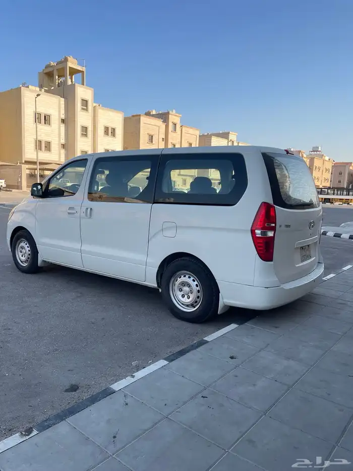 هيونداي H1 للإيجار for rent 1