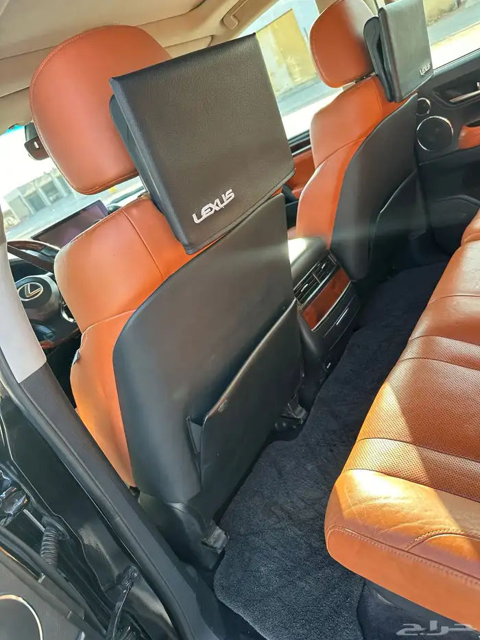 جيب لكزس اسود 2016 12