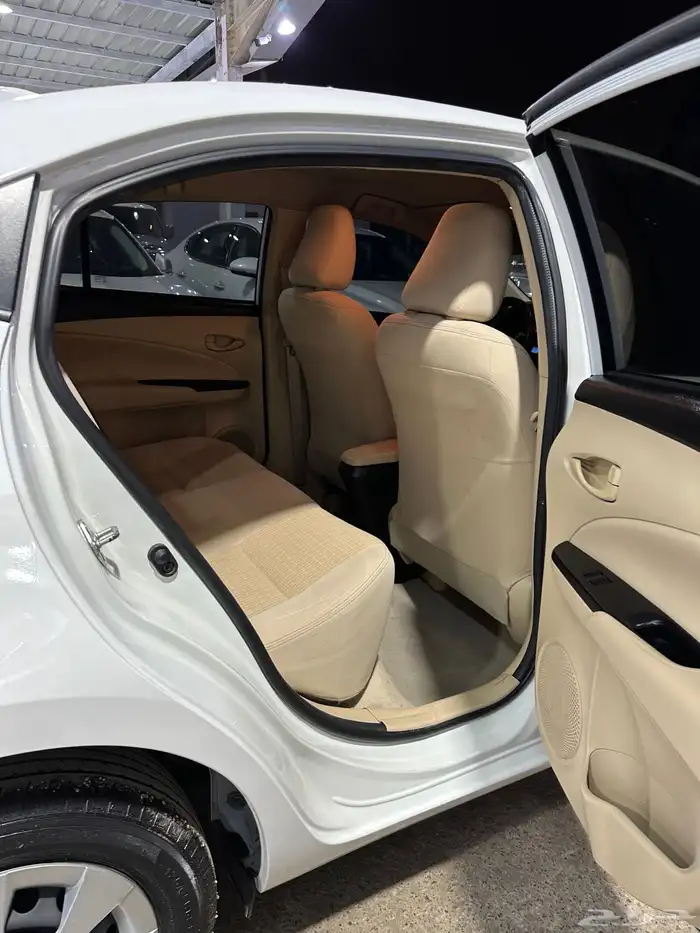 تويوتا يارس 2022 فل وكالة 19