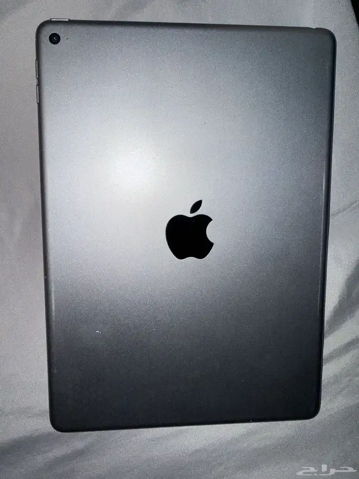 ايباد اير 2 جهاز نظيف خالي من المشاكل البيع على السوم 0