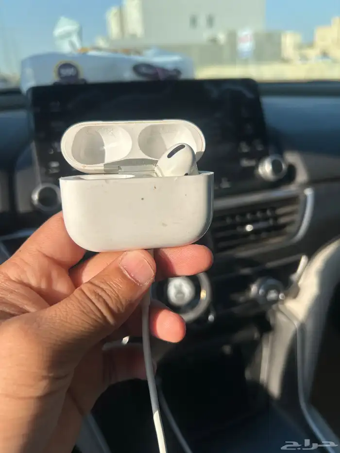 بوكس شاحن سماعه مع سماعه يمين 0