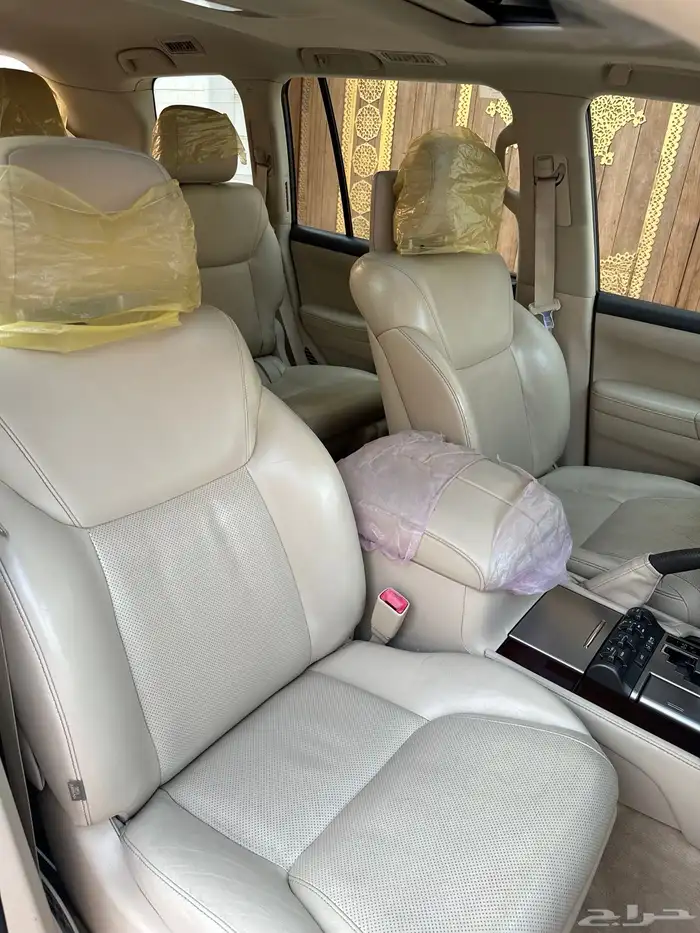 للبيع جيب لكزس LX 570 2014 S شبه الجديد 81