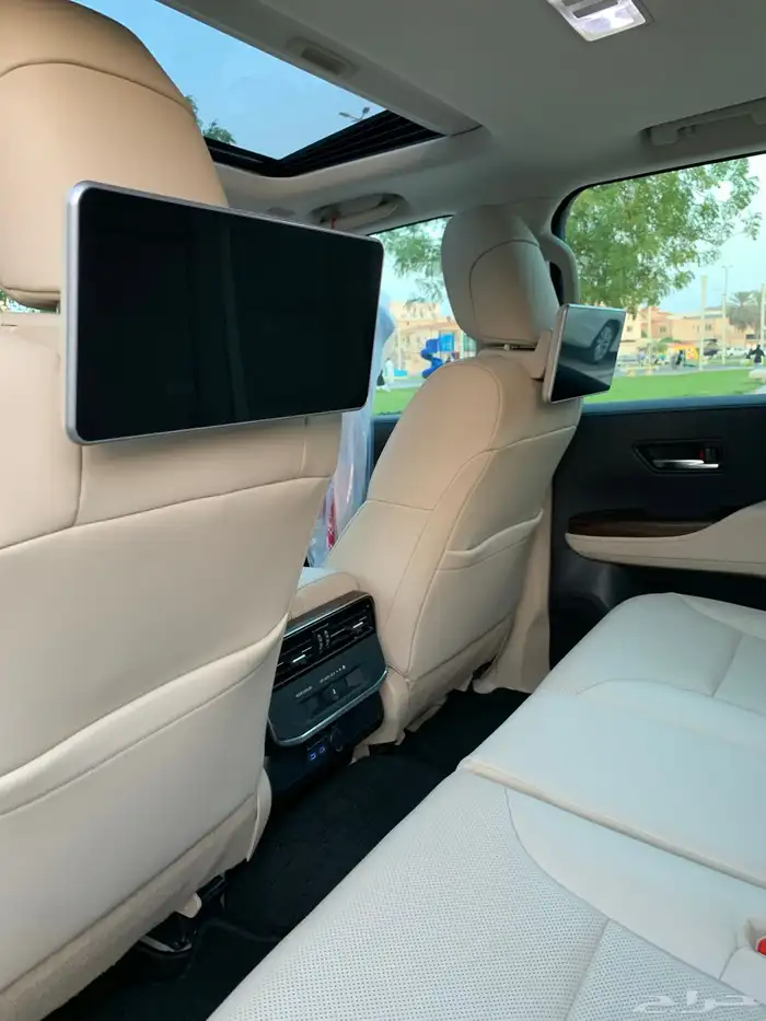 لاندكروزر فل كامل GXR L5 4