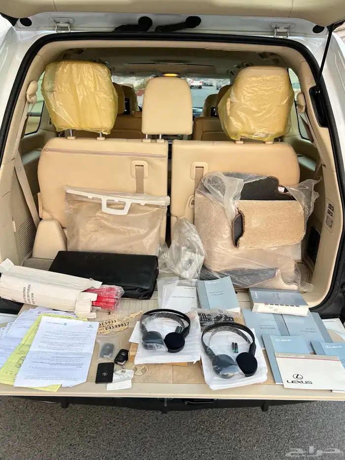 للبيع جيب لكزس LX 570 2014 S شبه الجديد 82