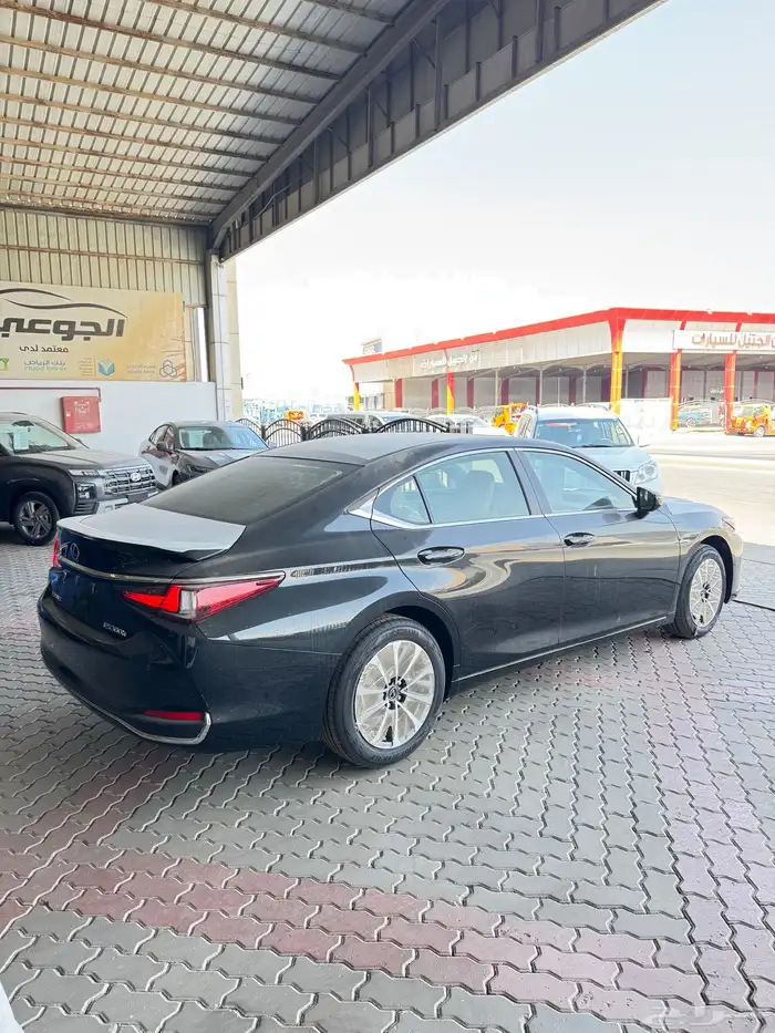 لكزس ES300h فئة AH هايبرد 2025 2