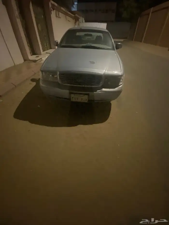 فورد كراون فيكتوريا 2