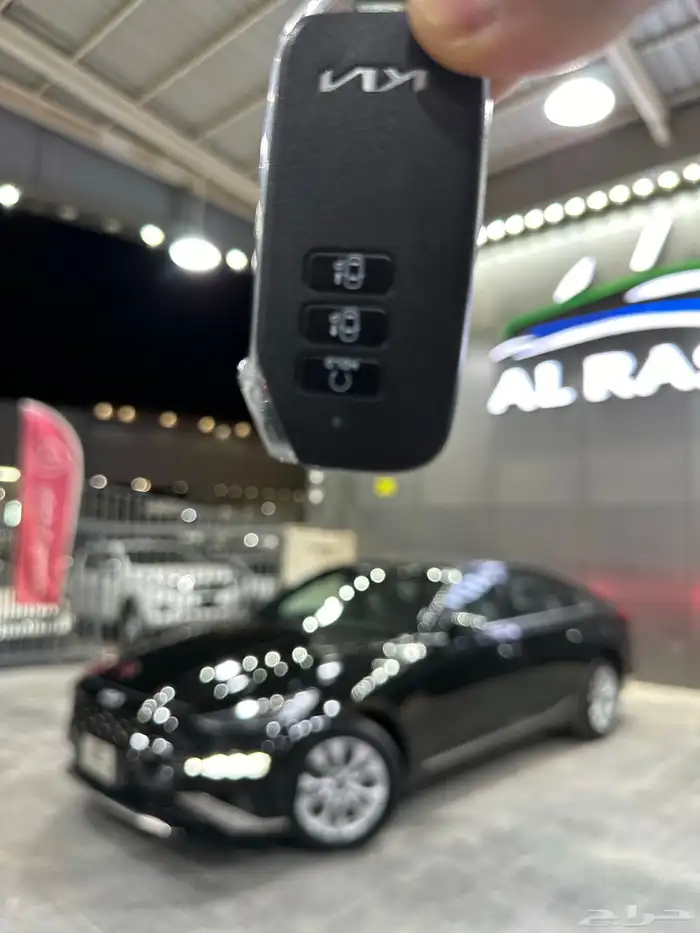 كيا K8 نص فل 2022 اسود لدى معرض(عبيد الرشيدي) 37